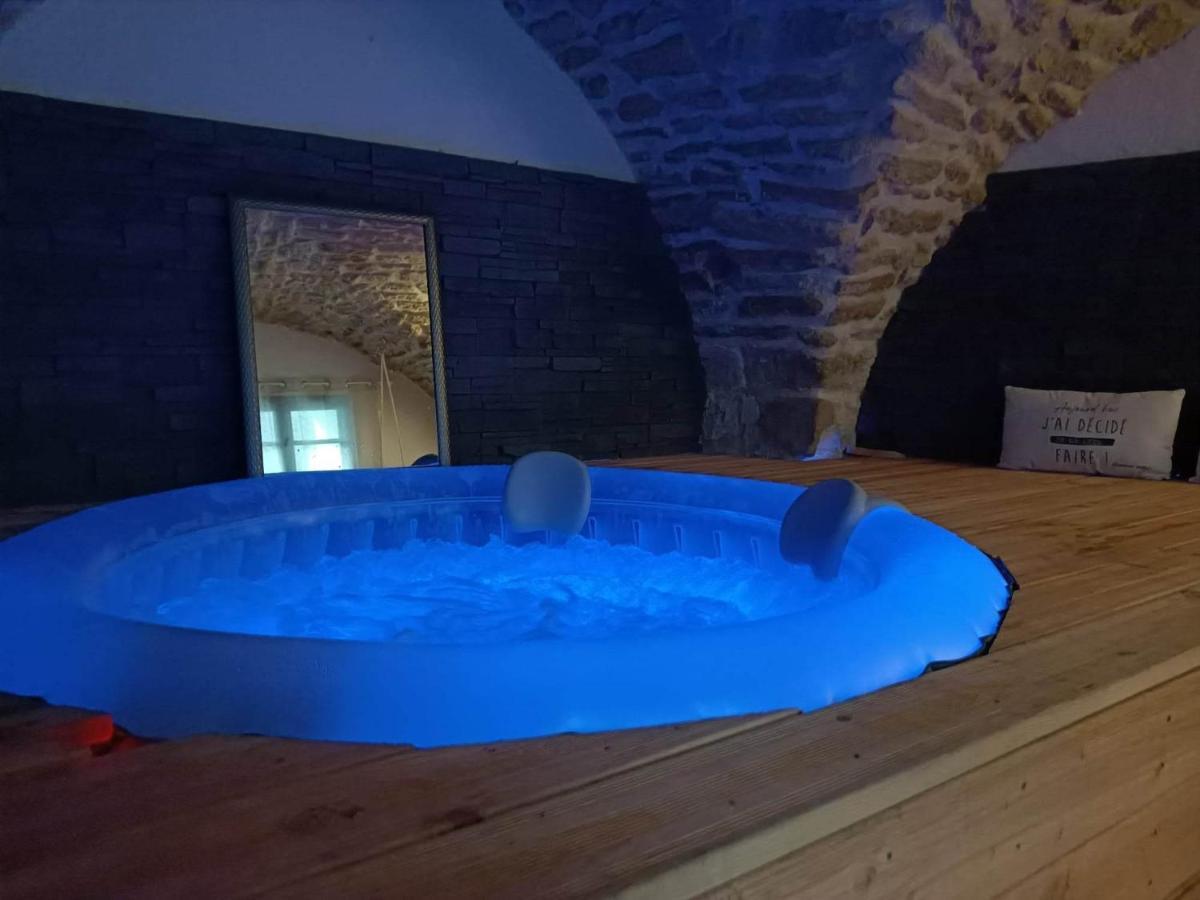 Bed and Breakfast La Cachette Aigues-Vives  Экстерьер фото